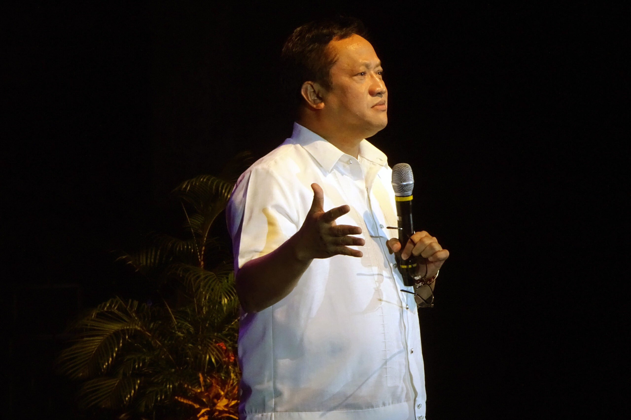 ‘The world needs you,’ Jimenez tells UPD freshmen